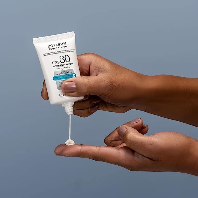 BOTI.SUN protezione solare viso anti-untuosità Acqua Fluida SPF30 40 ml